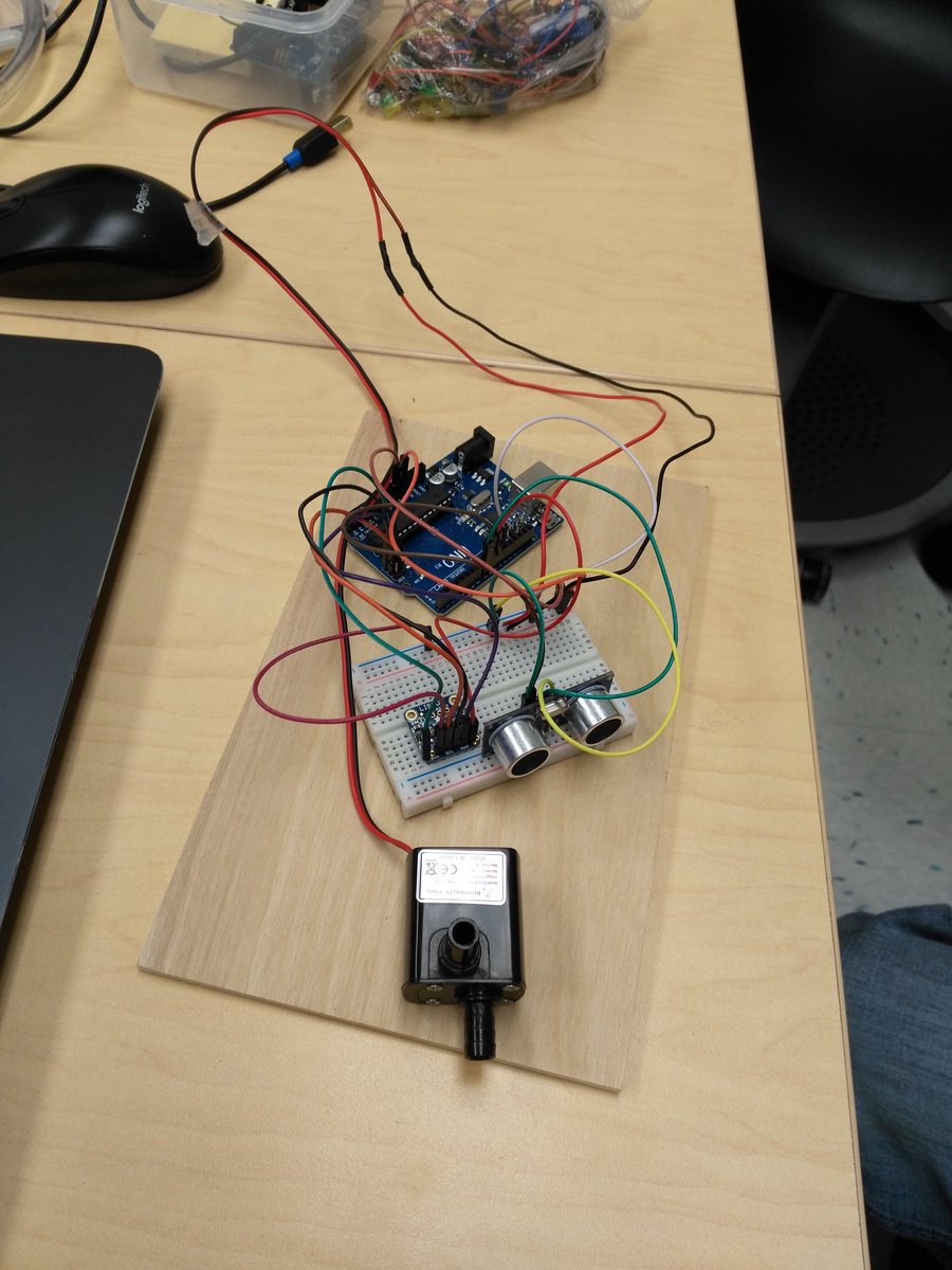 PLTWAaryan's tweet photo. Almost finished with the wiring for our maker faire project #selc #stem https://t.co/Q2o0SjJs91