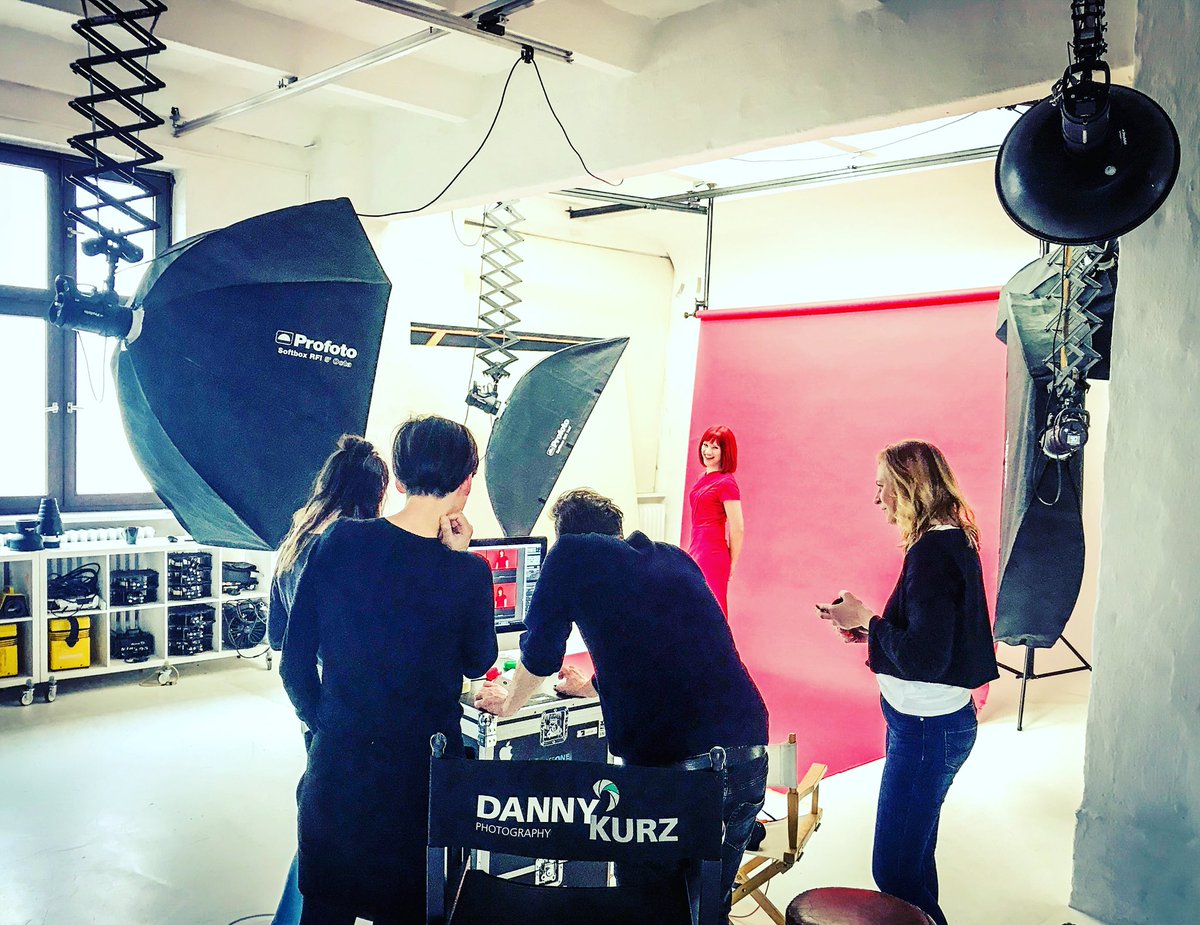DannyKurz's tweet photo. making of... IFA campaign production 2018... #briese #photography #production #shooting #PhaseOne   #NeonchocolateAgency #danny_kurz_photography #IFA2018 #MissIFA #MissIFA2018 #IFA #profoto #photo #production #PROFOTOGLOBAL #photoproduction  #phaseonephoto  #messeberlin #berlin https://t.co/EHxgnBHQUe