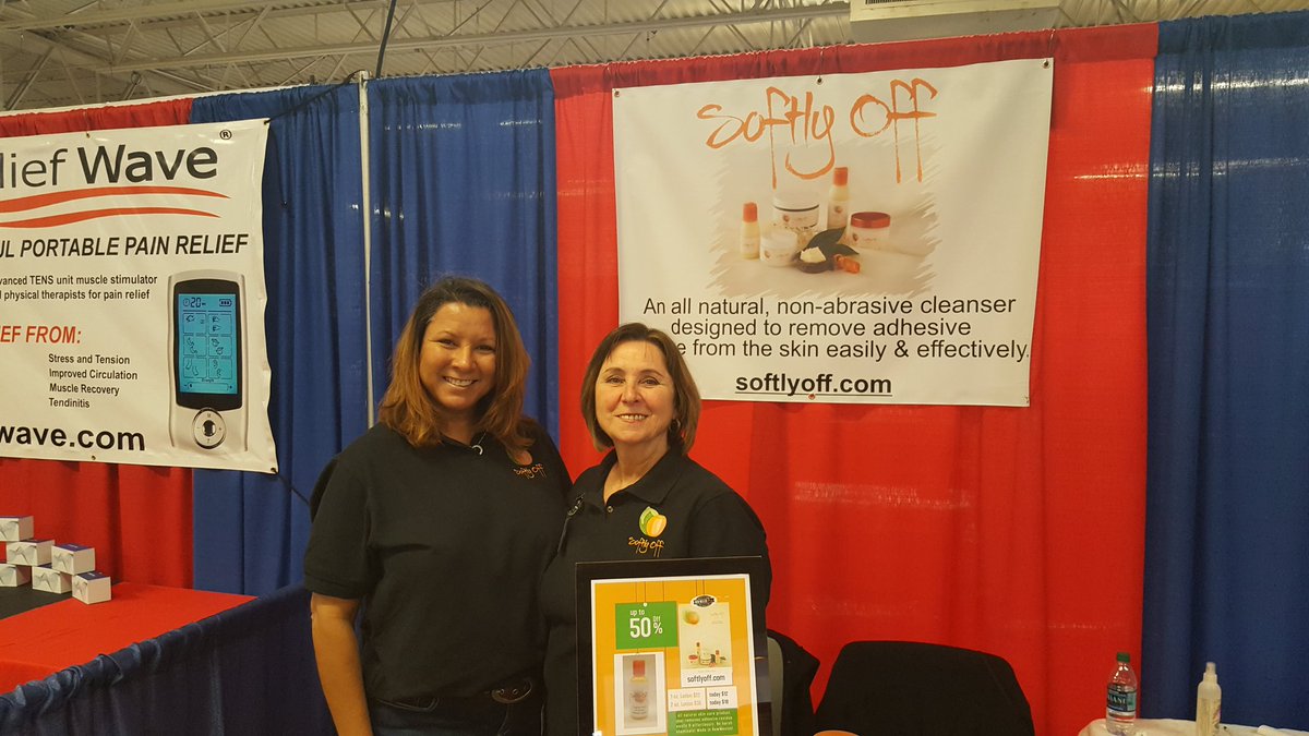 SoftlyOff's tweet photo. Mom and I had a great time at the 2016 @KOB4 #HealthFair We love #NewMexico #NMTrue
#TBT https://t.co/cgkRVKCILU