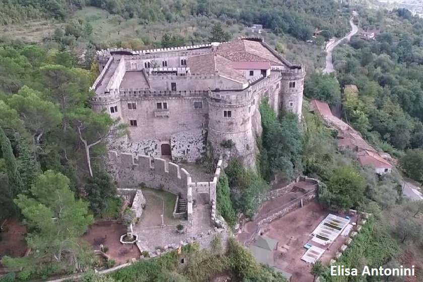 #Balsorano (Aq) un paese ricco di #storia e #natura ..... da visitare assolutamente ..... #Viaggi #Turismo #valleroveto tripdifferent.com/paese/comune-d…