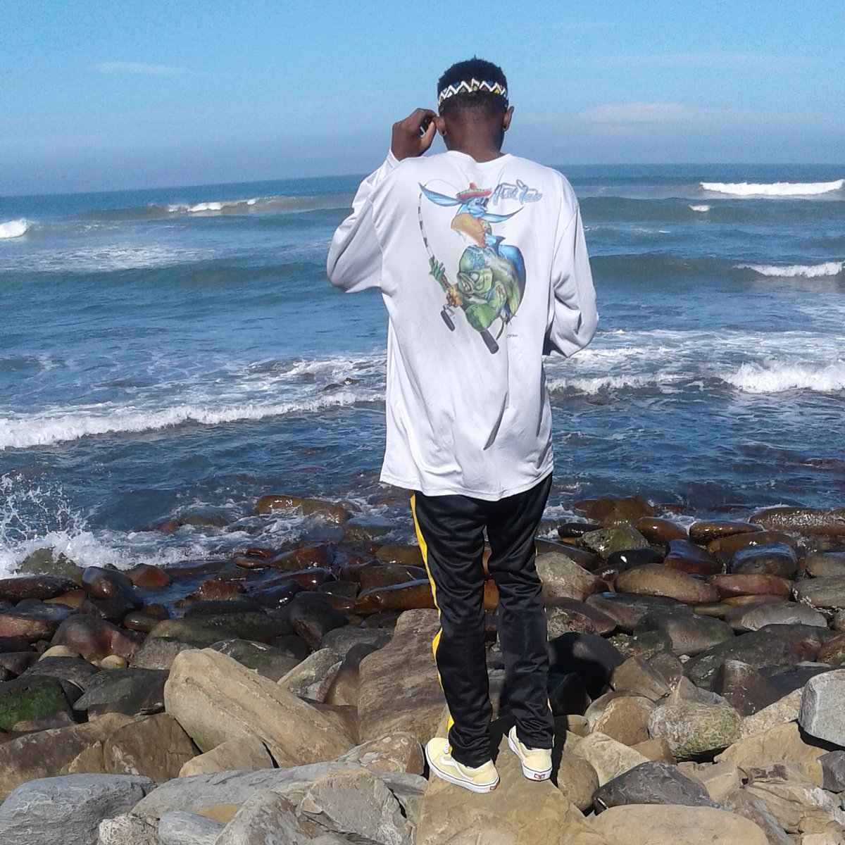 ayandadaweti_'s tweet photo. Communication With OoKrila Thru These Breeze.
#peace #love #Isintu #uluntu #ubuntu #StruGodNzoyenzaLento https://t.co/FHg05RmZaP