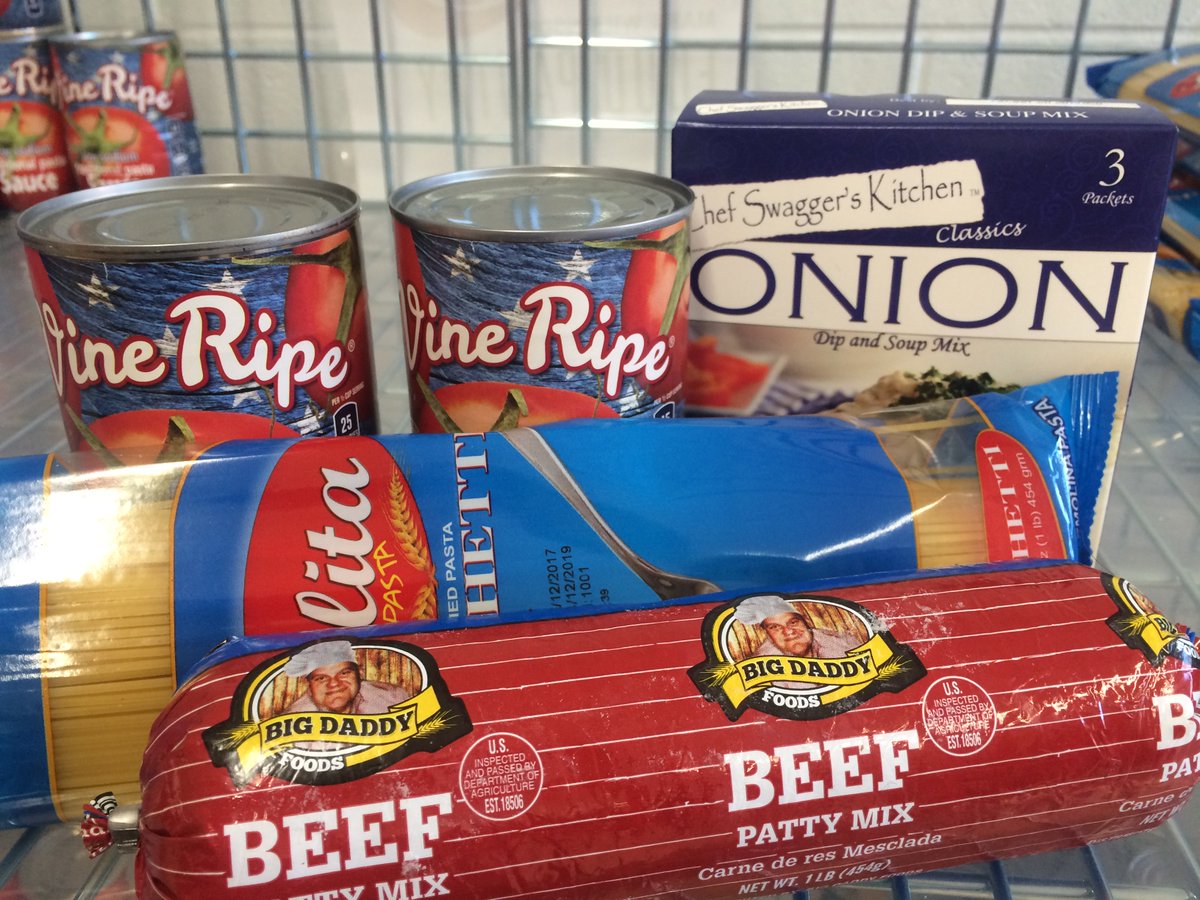 EastHighEATS's tweet photo. #FlavorTip French onion mix adds a flavor boost to any ground meat. Students received spaghetti ingredients and a recipe at #EAFoodDay - Bon Appetit🍅🍽😉 https://t.co/4tzV0SkDPf