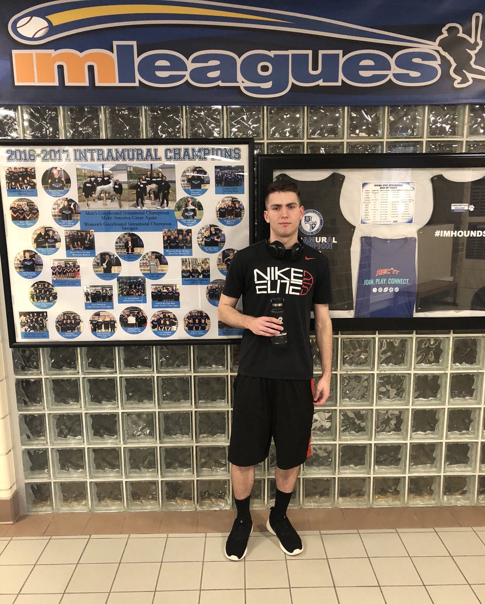 AC_Intramurals's tweet photo. Congrats to our 2018 NCAA Men's Bracket Challenge winners Shamus MacNeil (1st), Matt O’Connor (2nd), and Julie Dunn (3rd)! 1st went home with Celtics 🎟 and an IM Championship Tank! Shamus finished 14th overall in a pool of 10,300 entires on @imleagues! 🏀🏆 #ACTankTime #IMHOUNDS https://t.co/LGYaOQAxkE