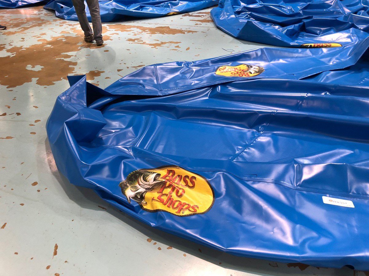 Superpools's tweet photo. These are the new #catch and #release #pool #ponds used by #Bass #Pro at their #weekend #events for #young #kids to come and #catch #fish. We hope to see you all there, visit https://t.co/E2AoqWxeFp for more information about your local event day and time! #SplashSuperPools #FUN https://t.co/QdPsqTSeA9