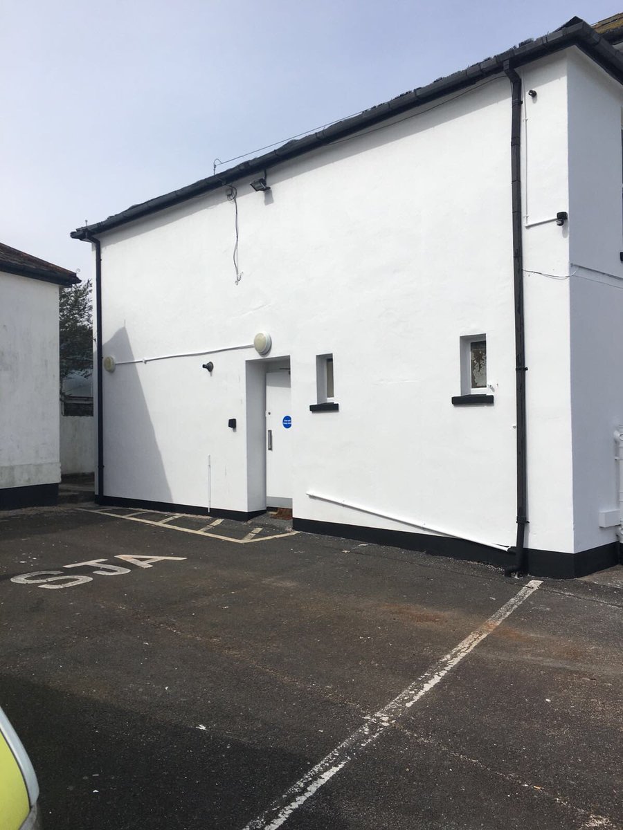 SPS_Contractors's tweet image. External refurbishment of a large property in Paignton Devon now complete.