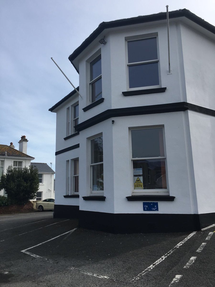 SPS_Contractors's tweet image. External refurbishment of a large property in Paignton Devon now complete.