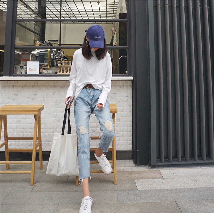 Happymissy_'s tweet photo. #พร้อมส่ง ราคา350.-💕
กางเกงยีนส์เกาหลี ทรงบอยเอวสูง ตัวนี้เก๋มากน้าา แต่งขาดๆด้านหลัง ไม่ซ้ำใครแน่นอนจ้า ปลายขาตัดขาดเซอร์ๆ สียีนส์อ่อน ทรงสวยใส่แล้วดูผอมน้า 
เอว 25-26 สะโพก 34-35
#เสื้อผ้าเกาหลี #กางเกงยีนส์ #เสื้อผ้าแฟชั่น #ชี้โปรเป้าถูก #ถูกเเละดี #howtoperfact https://t.co/KeOTXQ7UYw