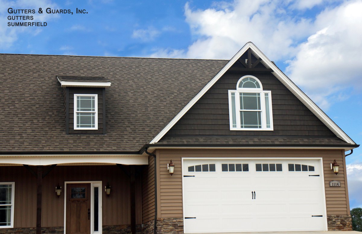 We installed the dark bronze gutters on this home back in 2014. The color of the gutters looks great with the siding! What do you think? #ThrowbackThursday