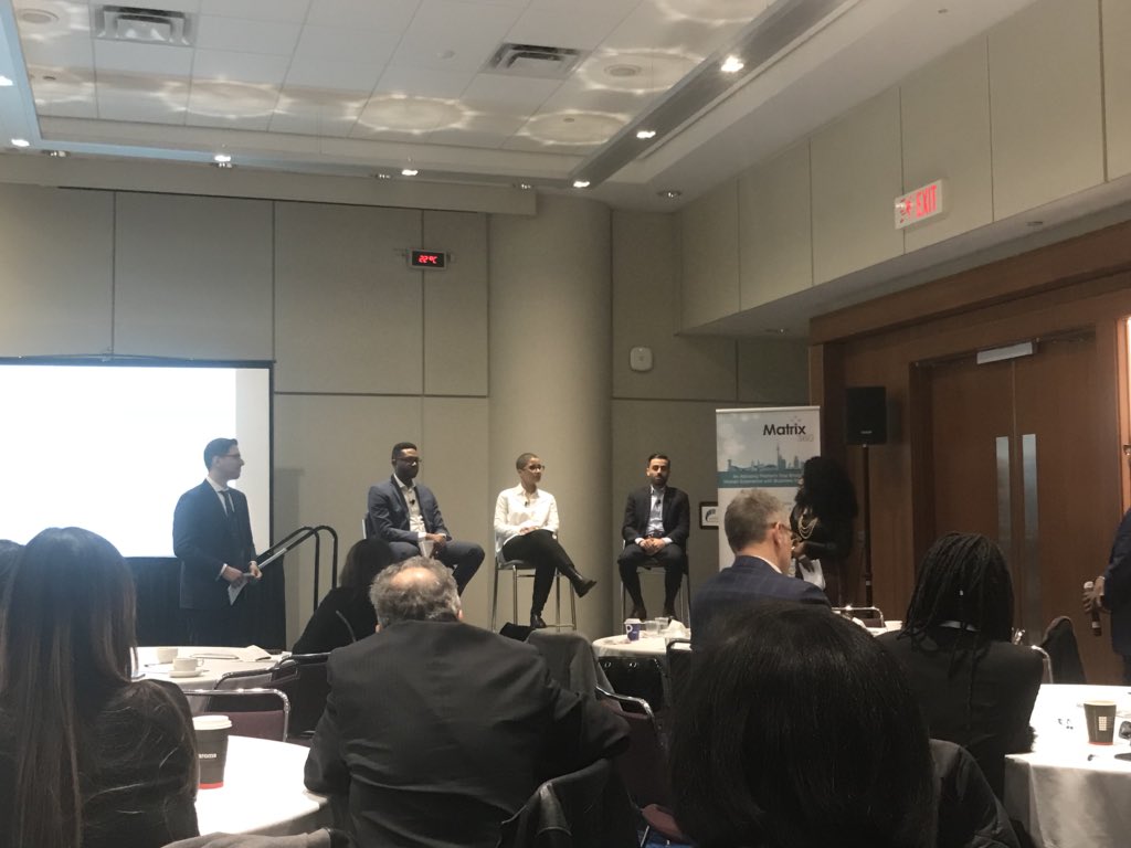 MissBentley2020's tweet photo. Q & A is always the best part to exploring what really matters to #people the foundation of #realestate #EvolutionRE #DiversityandInclusion we are all #accountable for our own #success #leadership starts with the individual @Matrix_360inc @SpringfestTO https://t.co/9ZgLZOcjN6