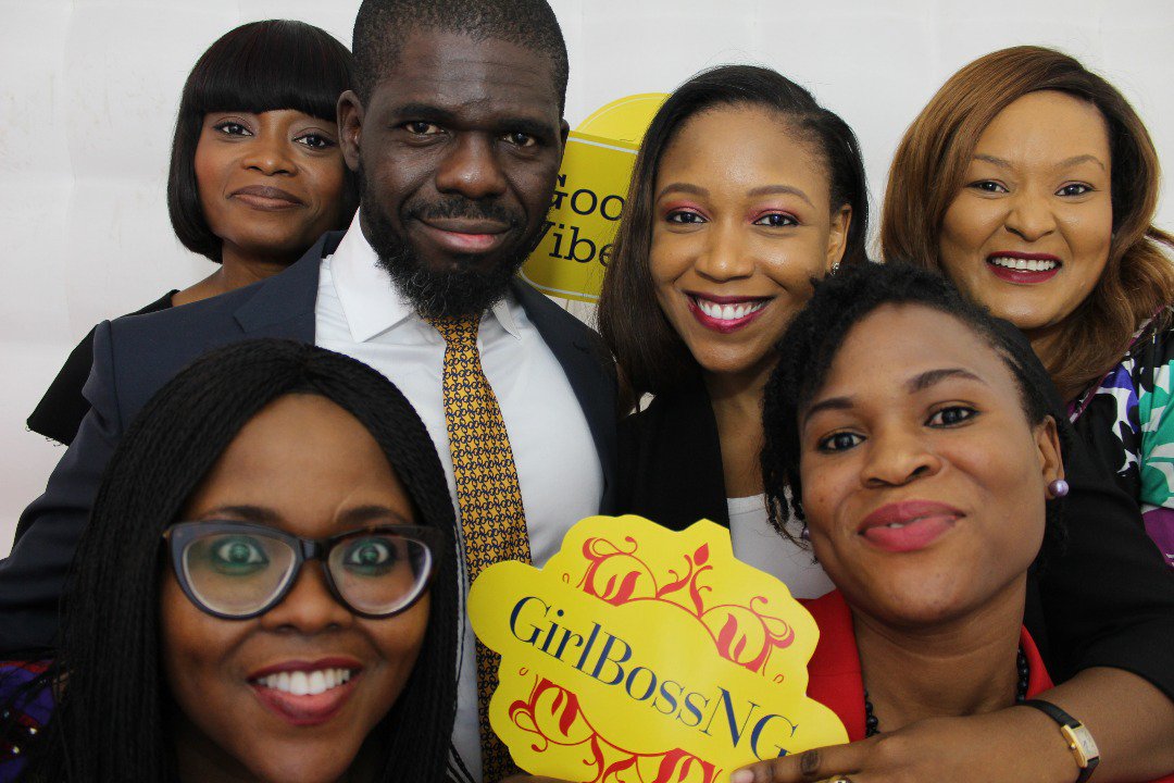LSETF's tweet photo. A throwback to our photo session after our international Women's Day event. We had so much fun!! #IWD2018 #PressForProgress2018 https://t.co/ekaL0MXUNO