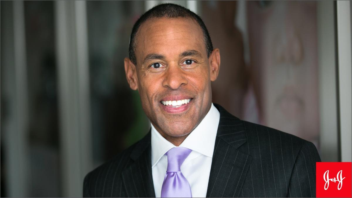 JNJNews's tweet photo. “If there was ever a time to renew our commitment to invest in women – this is it. This is the moment to double down on solutions – on partnerships and ideas that are proven to work.” – #JNJ Worldwide VP Michael Sneed at @VitalVoices #GLA2018. #InvestinWomen https://t.co/UzMcs7Ek3G