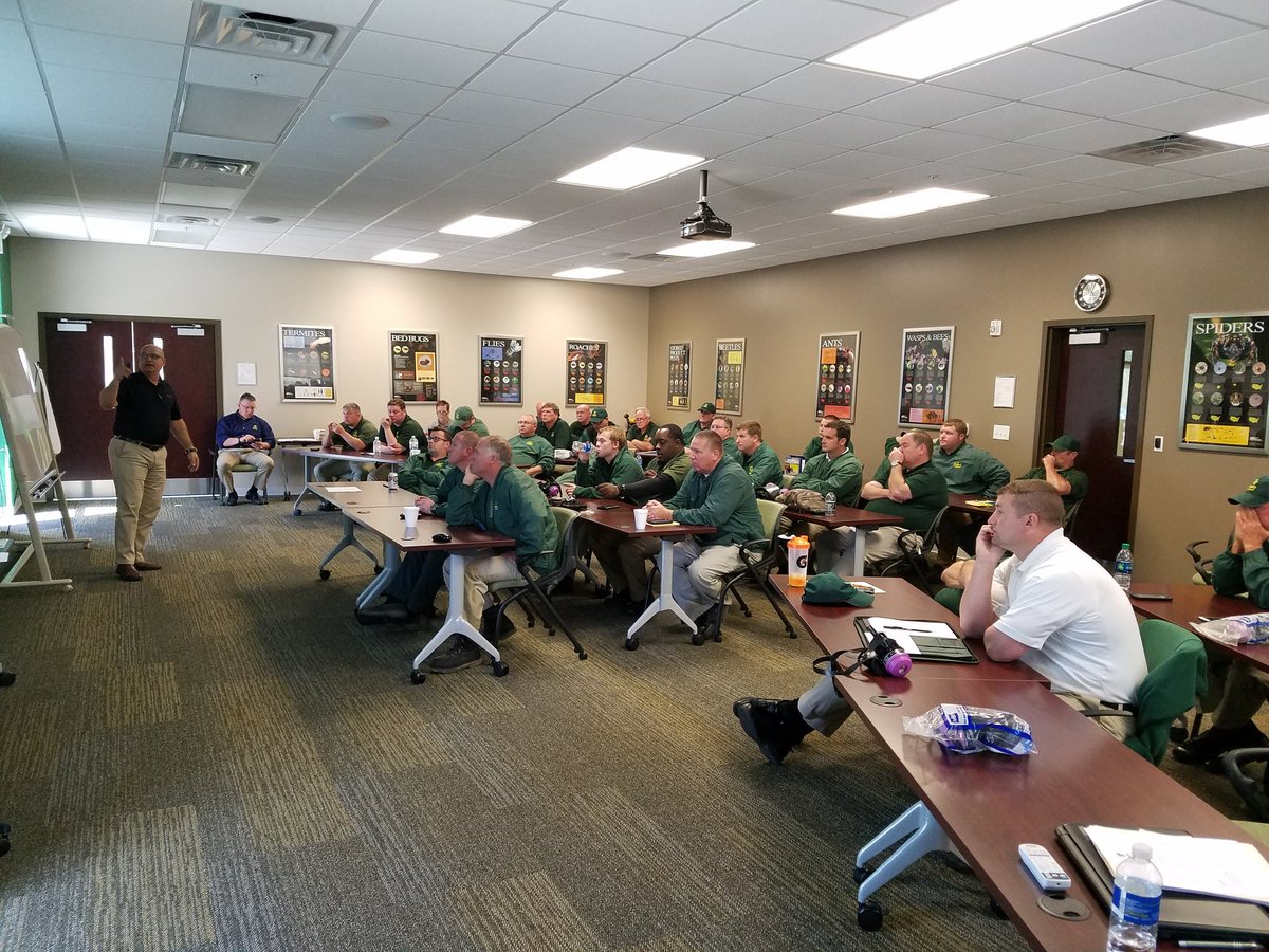 Another #Smarterpestcontrol training day on #birds <a href="/GregoryPest/">GregoryPestSolutions</a> with our <a href="/CopesanPest/">Copesan</a> specialist!