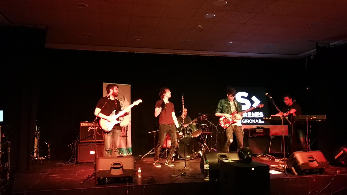 LaMarfamusica's tweet photo. Encarem la recta final d'avui amb el rock alternatiu de @naosband presentant els temes del seu fantàstic àlbum de debut #AncientEra. Seguim amb la segona ronda d'aquesta primera eliminatòria del @ConcursIntro el 19 d'abril!!! https://t.co/JAzgAaFFnY