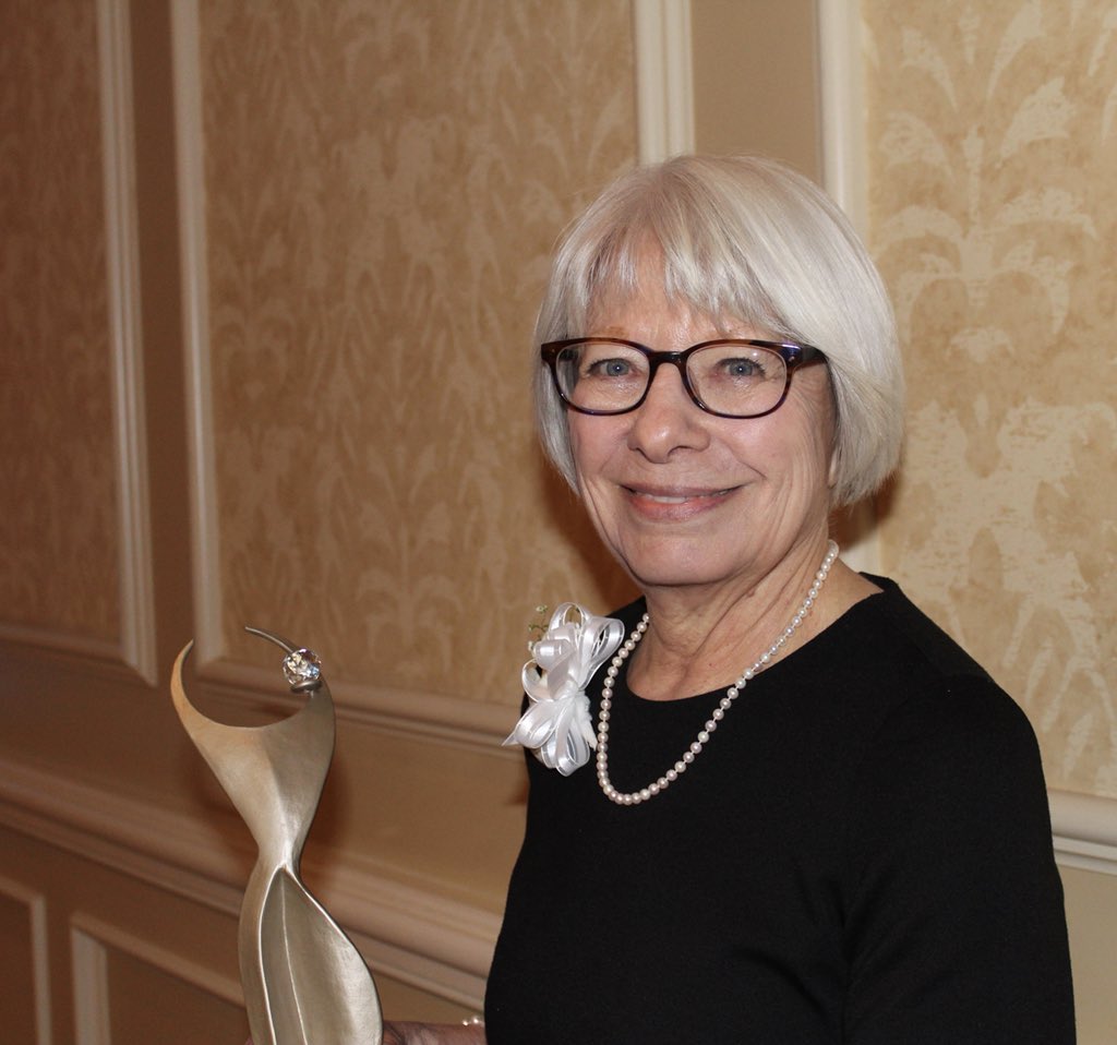CSCEDC's tweet image. Congrats Jan Weiland of Colorado Wealth Solutions of @RaymondJames on being Colorado Springs’ 2018 ATHENA Leadership Award recipient! And thanks @SwordnPlough’s Emily Nunez Cavness &amp;amp; Betsy Nunez &amp;amp; everyone who joined us. #2018COSATHENA #ATHENALEADERS