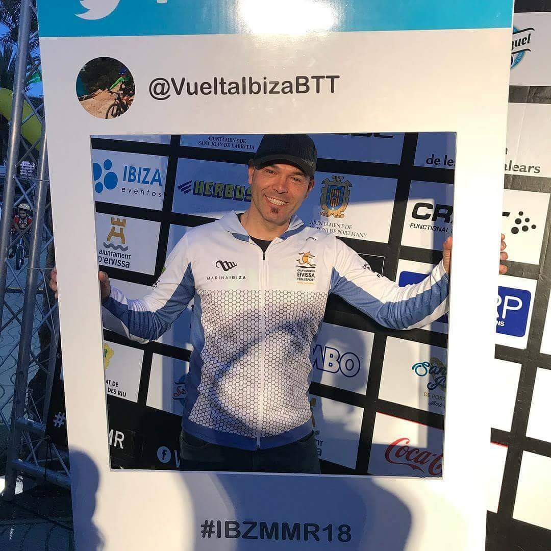 feimesport's tweet photo. Nuestro compi @botocomico 🚵♂️
realizó la semana pasada la @VueltaIbizaBTT
consiguiendo finalizar la prueba y ser #finisher 🏆🏋️♂️ #IBZMMR18
#WeRun #corredoresporelmundo #recorrerelmundo #recorriendomundo
#EivissaFeimEsport #Runnek #MarinaIbiza #HernanLopezFisio #Colonya https://t.co/oV9QwXVNS3