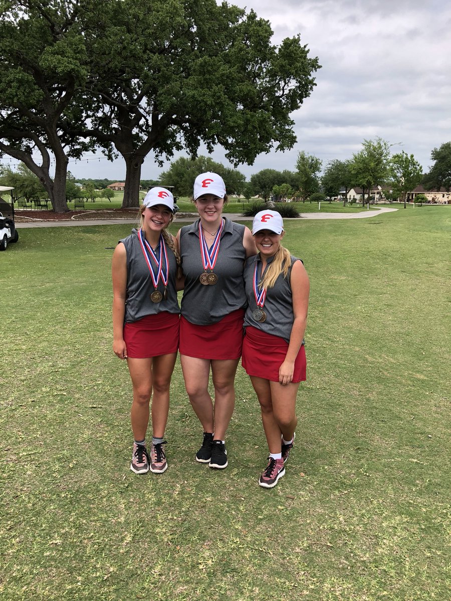 _CarlONeill's tweet photo. Varsity Girls golf.  Congrats to Allison, Gracie and Delaney.  They go 1-2-3 at District tourney!  A’hisha finished 4th, joining them on District 1st Team! https://t.co/V2ZRKzU0mq