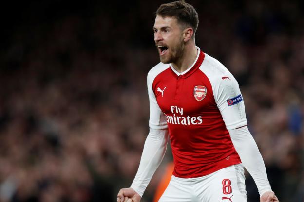 lequipe's tweet photo. VIDÉO - Le but somptueux d'Aaron Ramsey, le joueur d'Arsenal, contre le CSKA Moscou en Ligue Europa https://t.co/zeNfput3RS https://t.co/7HNQZnBy7y