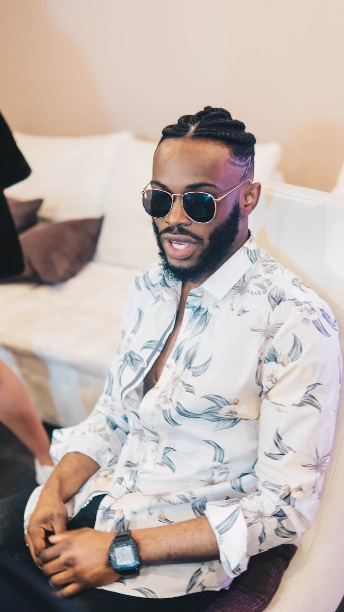 Gambimi's tweet photo. Tonight, I’m Feeling #Stylish New Music On The Way #StylishGuy 😎
Cc:@itswavygang https://t.co/JuRhJpmmNx