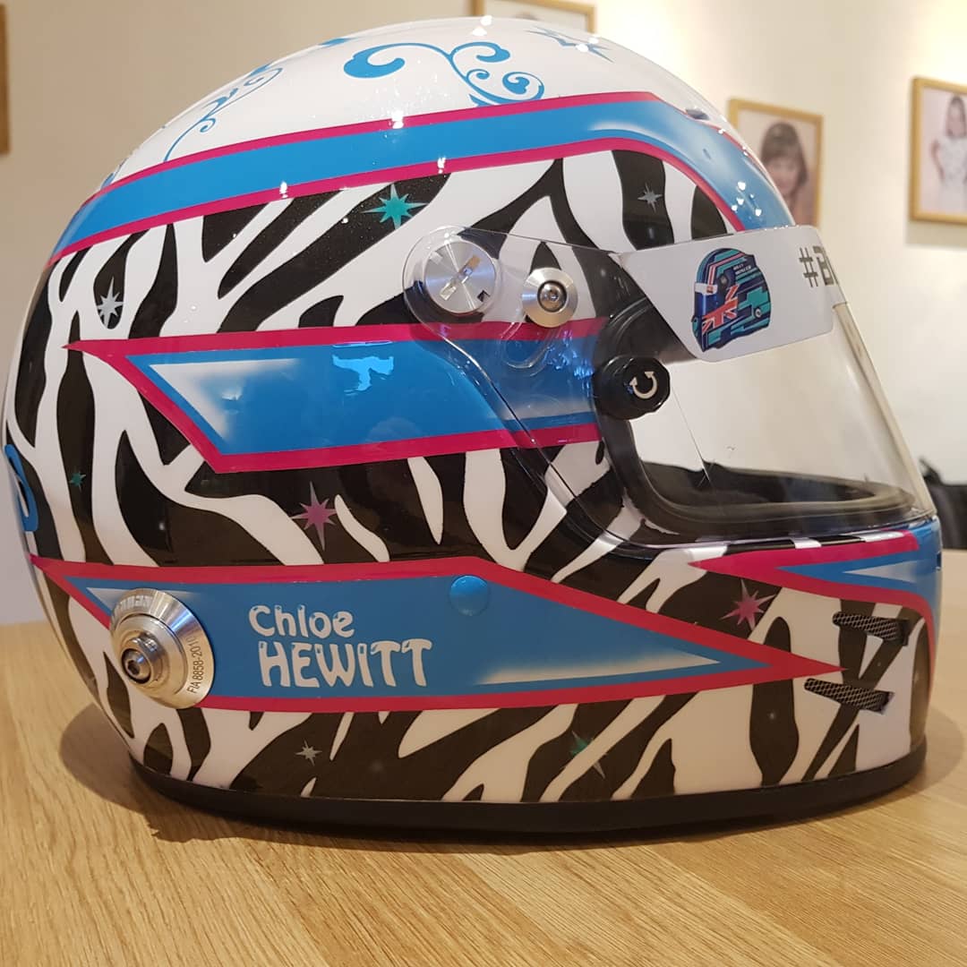 ChewittRacing's tweet photo. Huge thanks to EastCoastHydroGraphix for making such an amazing job of my helmet!!! 🦓❤💙 https://t.co/lysc9jviA8