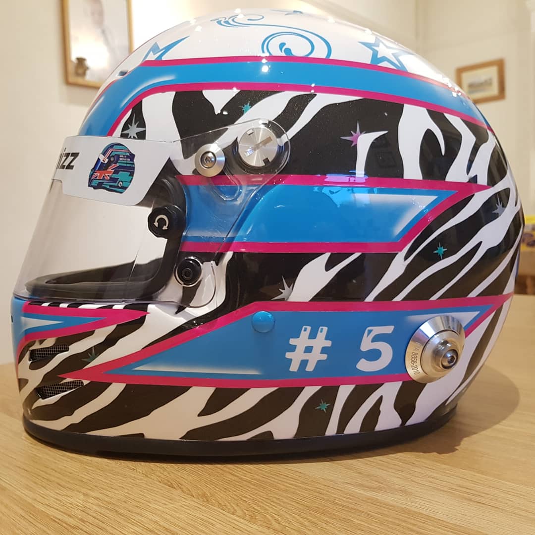 ChewittRacing's tweet photo. Huge thanks to EastCoastHydroGraphix for making such an amazing job of my helmet!!! 🦓❤💙 https://t.co/lysc9jviA8