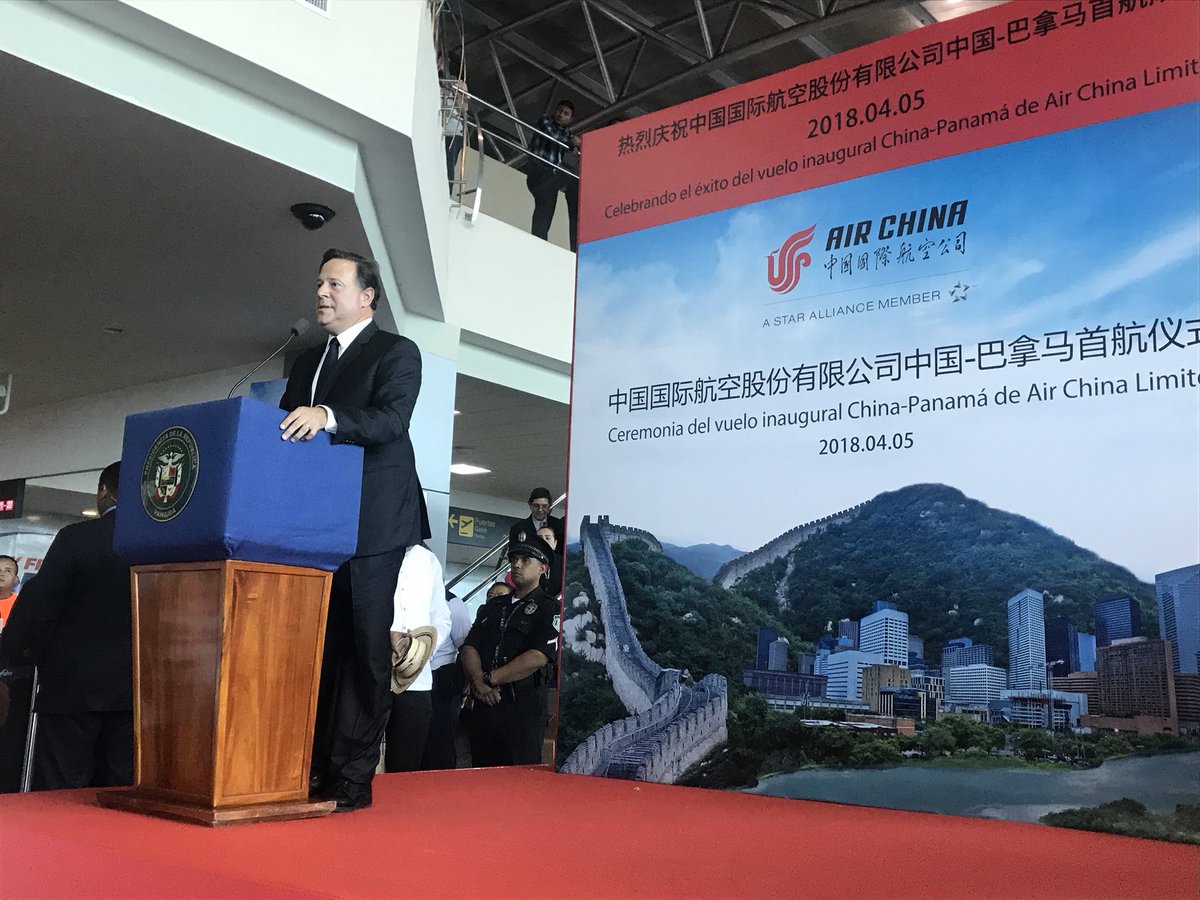 “Quiero agradecer a los directivos y equipo de <a href="/AirChinaNA/">Air China</a> por implementar en tiempo récord este vuelo que hoy llega a Panamá” <a href="/JC_Varela/">Juan Carlos Varela</a>