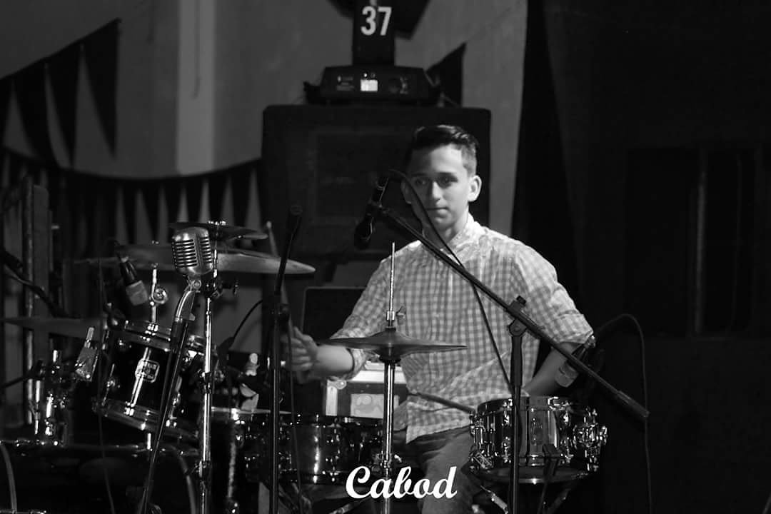Cabod5's tweet photo. Alabemos con simbalos resonantes 🎵🎶

#Cabod #NuestroBaterista #ToqueCampamento https://t.co/Ny99B1LNit