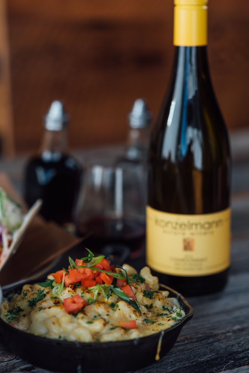 Feel like wine with dinner but not sure which one pairs best? We’d love to help you decide from our selection of VQA wines #HamOnt! 🍷