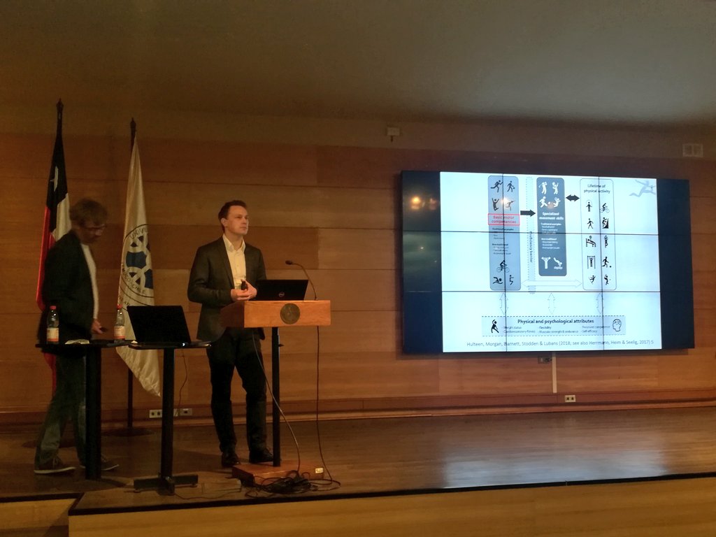 UfroActivate's tweet photo. Jornada de socialización en competencias motrices básicas en educación física #fondecyt #mobak https://t.co/GIC6s1t0Ks