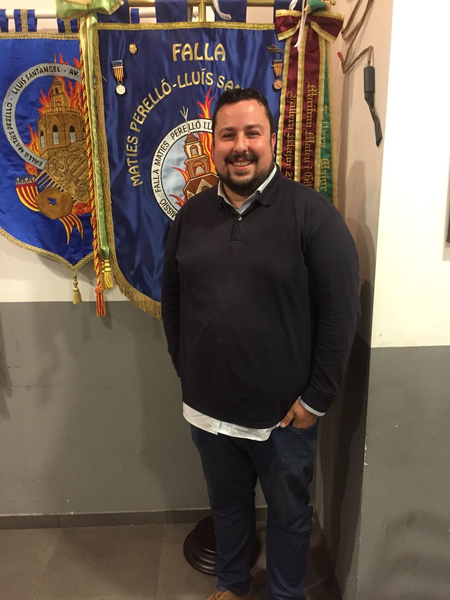 FallaMPLS's tweet image. Arrancamos las fallas 2019! En junta general extraordinaria ha sido reelegido como presidente Juan Guixeres Provinciale. Enhorabuena y mucha suerte en este nuevo ejercicio!