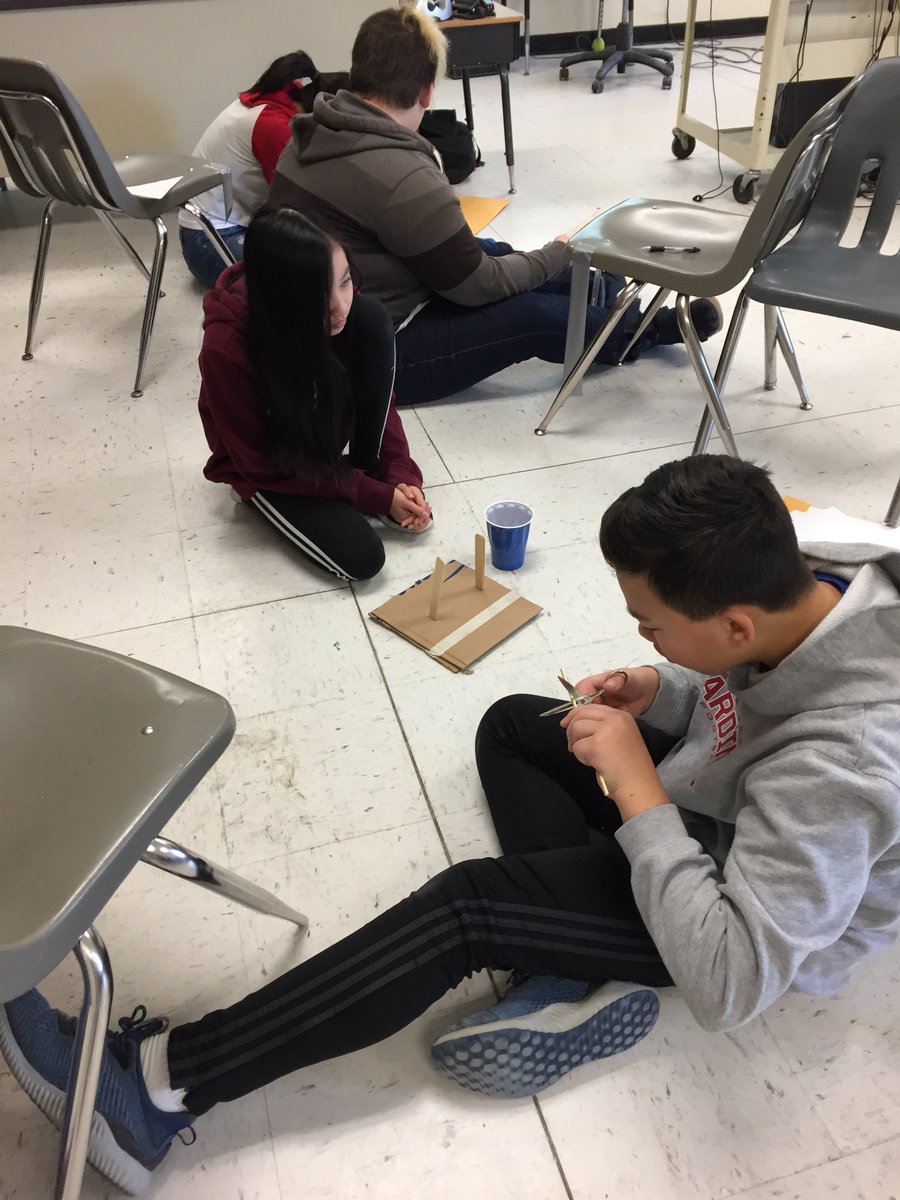 HuntMiddleVT's tweet photo. Busy day at #HMSVT with the play and Engineering Day #bsdvt https://t.co/dSYadUuWAd