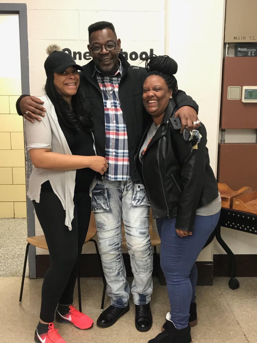 dcpni's tweet photo. Here they are ( L 2 R), Kristen McDuffie, Kevin Pruitt, Chanda Galloway, our "A Team", keeping us connected to Education &amp; Community supports in Kenilworth-Parkside and beyond! We appreciate each of you for keeping our Promise alive! #GRATEFUL #PROMISEONWARD https://t.co/Yfh0F4cVms
