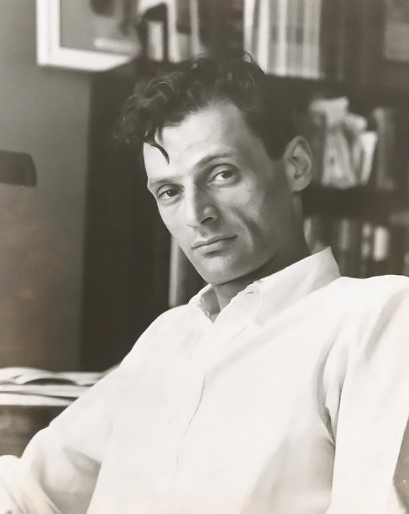 KateMcG2001's tweet photo. #theatrethursdays 1947's #ArthurMiller masterpiece ALL MY SONS - opened #Broadway Jan. 29th, #TonyAwardWinner 4 #BestAuthor
Amazing about Miller #refusedtospeak to #EliaKazan after he #namednames #goodforhim #godrest #writingGod
https://t.co/BhcO1MoVip https://t.co/Ey4FWGQEpJ