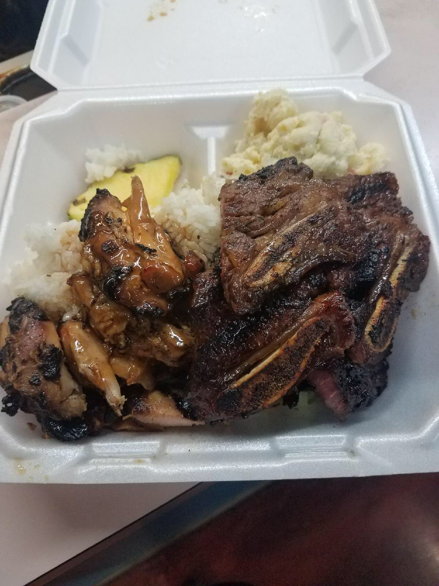 AlohaKitchenAZ's tweet photo. Kalbi and Teri combo #alohakitchen #alohakitchenaz #Hawaiianfood #mesaAz #phoenixmetro #local https://t.co/d346u9UA32