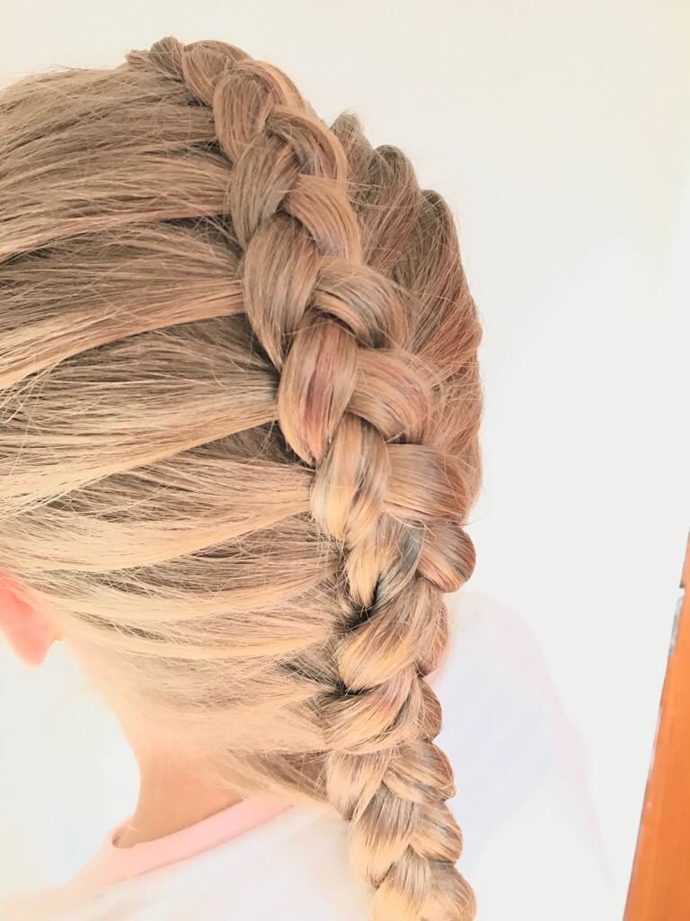 TheHairGallery_'s tweet photo. Our beautiful Lola modelling the unicorn colours #colorcreate #stylistsdoitbetter #wella #unicorn https://t.co/I9b7gjyYVx