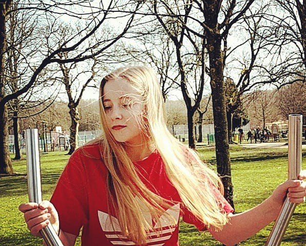 MillicentCody1's tweet photo. Exercising in the park
#tma #tmafamily #teenmodeling #teenmodel #models #modelsrequired #modelsearch https://t.co/MP6cTBtz1T