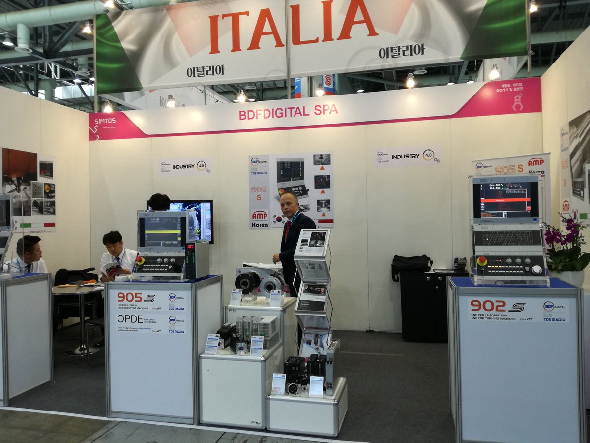 marinella339's tweet image. Isola o non isola? La qualità si vede! #SIMTOS2018 #CoreaDelSud #macchineUtensili #lamiera #italianInFiera