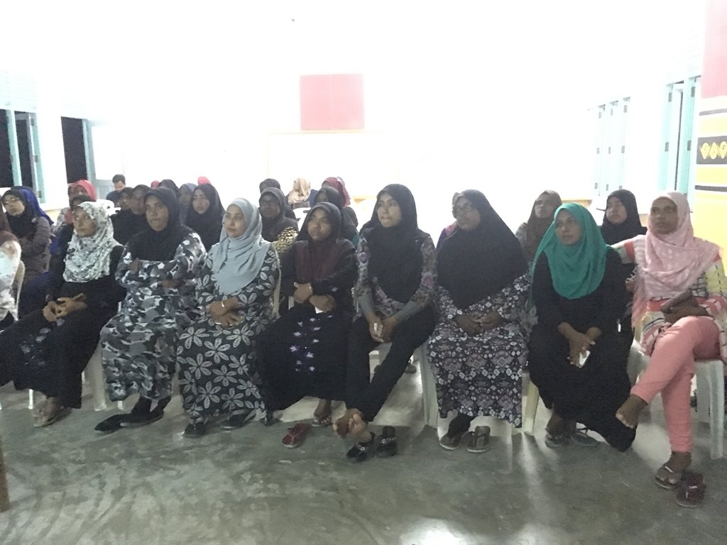 CancerSocietyMV's tweet photo. #WHD18 Universal Health Coverage: Everyone, Everywhere! Reaching out to the un-reached with #Cancer awareness for the community #BaaGoidhoo #HealthForAll. #MvNCDA. #NCDControl #25by25 @ncdalliance @uicc @WHOMaldives @MaldivesNCDA @HPA_MV @MoH_mv https://t.co/X7awiE2WH3