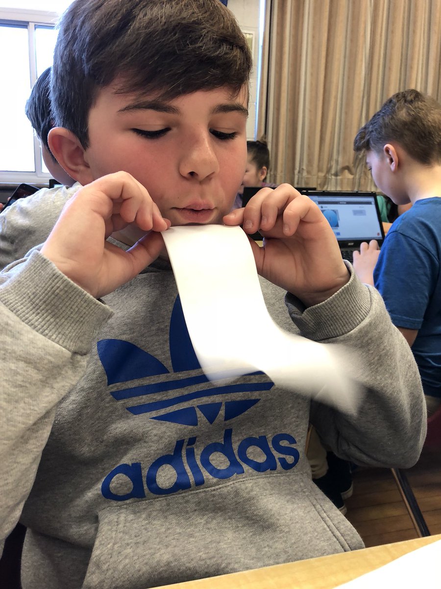 MrKSDyck's tweet photo. Grade 6s @PortWellerPS investigating properties of moving air. #DifferenceInAirPressure https://t.co/5Qn1pFNGIy