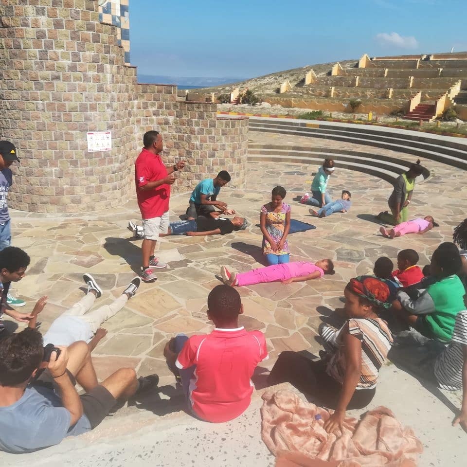 9MilesProject's tweet photo. Today was a jam-packed day with The Blue Flag Foundation. They taught our kids about the blue flag beaches, the desalination process, water safety, CPR and played some fun games! Thanks @TheBlueFlag for the great day! #holidayprogramme #9MP https://t.co/O42dtQkd5k