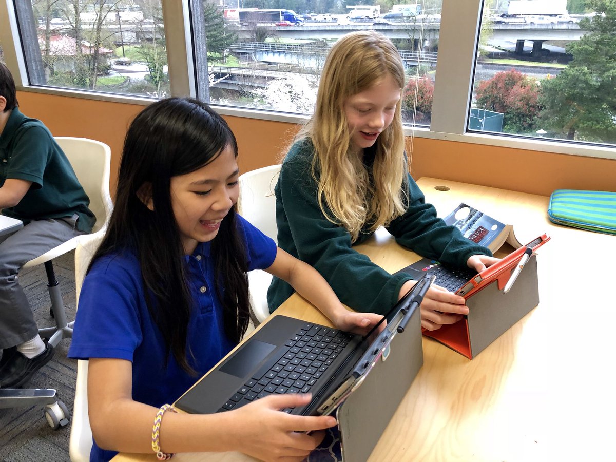 MrsTamraHood's tweet photo. There’s no better way to start a day in fourth grade than with laughter and joy! #MinecraftEdu @rentonprep #ShowcaseSchool @MicrosoftEdu #joy https://t.co/Lfrd1PANHq