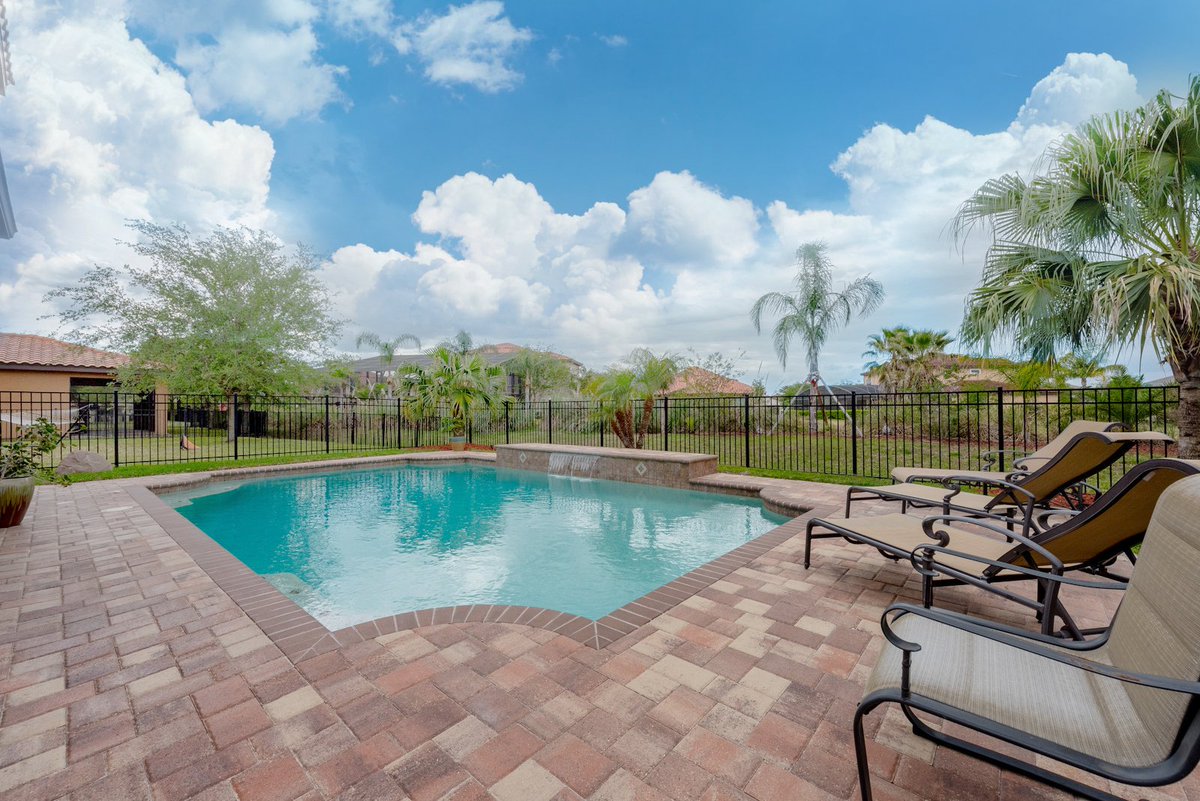 WemertGroup's tweet image. The world-class lifestyle you've always dreamed of awaits in this impressive &amp;amp; exclusive guard gated community! EVERYTHING IS NEW in this stunning fully upgraded POOL HOME. Enjoy the lake lifestyle &amp;amp; make this home yours!
#JustListed #LakeAccess #Debary

homes.wemertgrouprealty.com/idx/details/li…