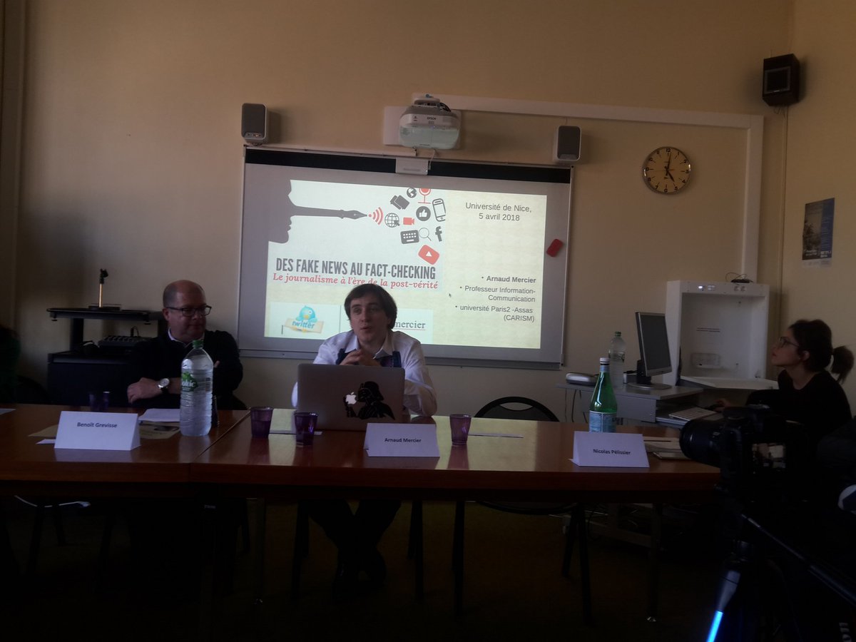 master_distic's tweet photo. Arnaud Mercier, pr. à l'Institut français de Presse sur la post-vérité, #fakenews et #factchecking #M2DISTIC https://t.co/CnuBwfKrZ2