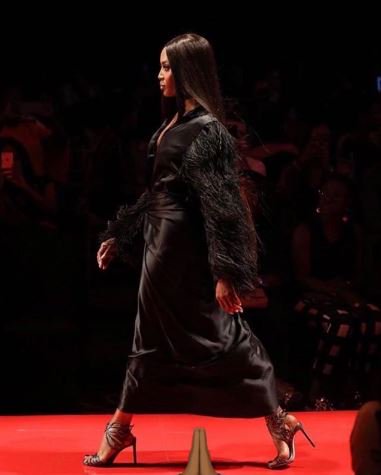 Views_NG's tweet image. Arise Fashion Week! Special Invite Naomi Campbell, Bits and Almost Everything you missed! #Abaya #AboutThatCurvyLife #AndreaIyamah #Arisefashionweek #DivineEndowment #Fashpa. #HouseofDivas #KlukCGDT #LanreDaSilvaAjayi #LaurenceAirline #Naomicampbell #Vonn b2s.pm/e1xQqT