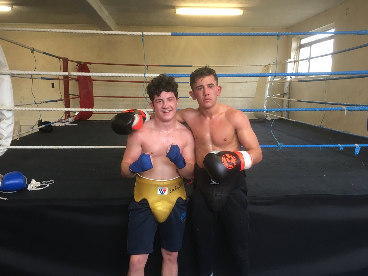 BadBoyButler1's tweet photo. When I was getting back in shape @HarryLimburn https://t.co/4AJxI1OtP2