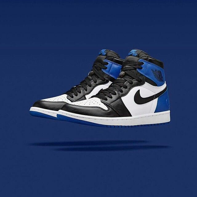 MarModass's tweet image. Nike jordan. 
43€.
Tallas 36,37,38,39,40,41,42,43,44.
Envio entre 10 y 25 dias.
Pago por ingreso, transferencia bancaria, paypal o tarjeta. 
No contra reembolso.
numero de seguimiento del pedido.
Pedido por mensaje privado, whatsapp 640710523,o email mar.modass@gmail.com