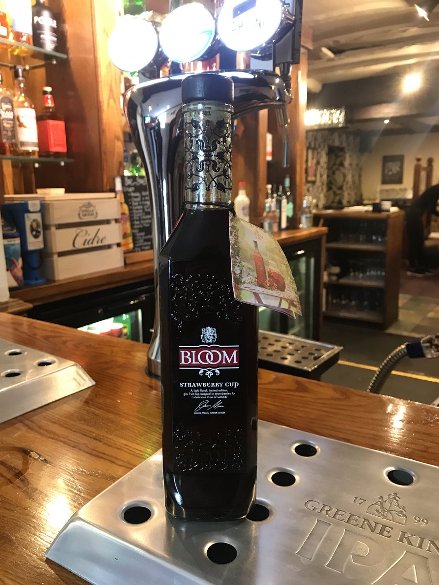 TheRobinOrrell's tweet photo. 3 guesses what I’ll be drinking this weekend... https://t.co/CAHjyermpS