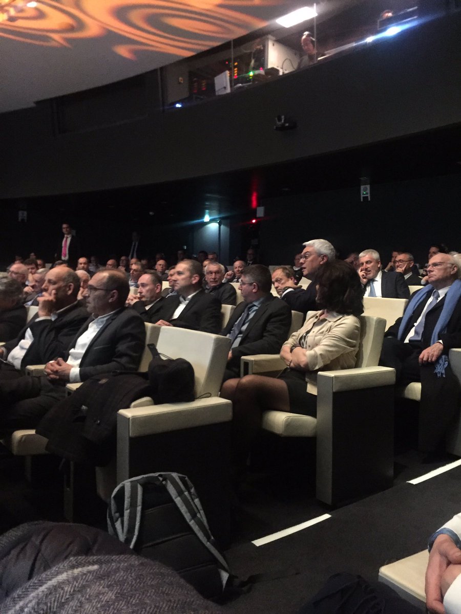 FNTP_info's tweet photo. Question de @laurent_amar, président de la commission #Formation de @FNTP_info "L'ascension au sein d'une entreprise et plus généralement l'ascenseur social est-il toujours une motivation ?" #AGFNTP https://t.co/KDZKIcWJGv