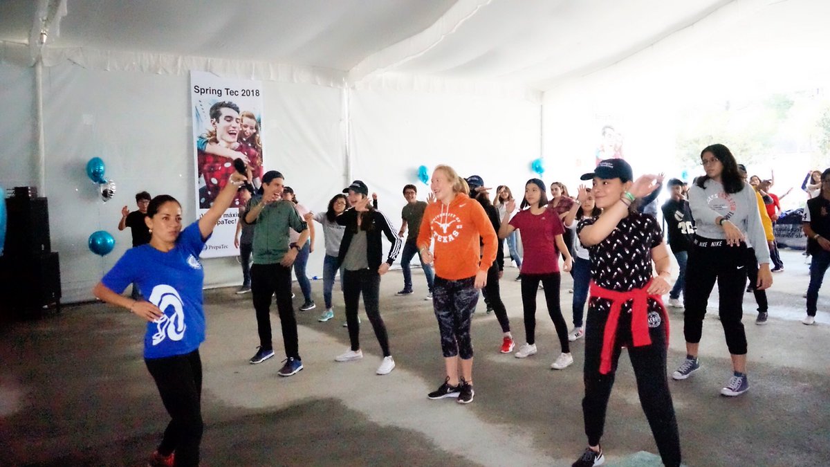 Tec_CCM's tweet photo. Nuestros Borregos conocen en #SpringTec un poco de lo que pueden aprender en los diferentes talleres y clases que ofrece el Tec 💃🕺 https://t.co/6xiqhvS6sw