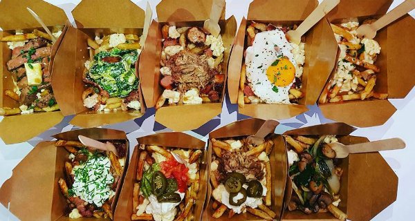 Ottawa_Tourism's tweet photo. Sample over 100 poutines and check out the World of Poutine Championships @PoutineFestCda April 19-22 at Ottawa City Hall! 🤤 https://t.co/AKnYBmKVQh #MyOttawa #ExploreCanada https://t.co/p06n1p3yA4