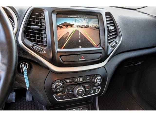 BigSpringFord's tweet photo. Our 2016 Jeep Cherokee Trailhawk SUV is a fantastic option if you're shopping pre-owned! Come see us today. https://t.co/AQeg0wMVJw #jeep #cherokee #trailhawk #suv #jeepcherokee #bigspring #bigspringford https://t.co/Hge5vChMec
